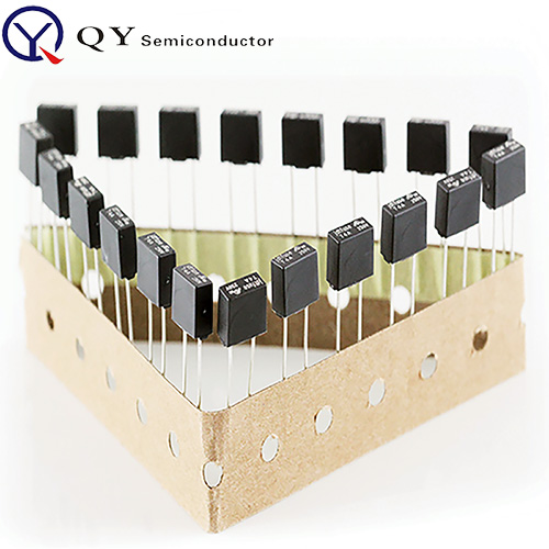 方形保險絲|塑料方形保險絲|黑色方形保險絲|方形熔斷保險絲生產廠商|深圳全業(yè)電子